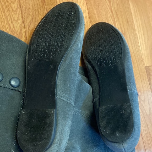 Gray Chinese Laundry tall boots in good condition. Size 9.5 - Picture 3 of 5